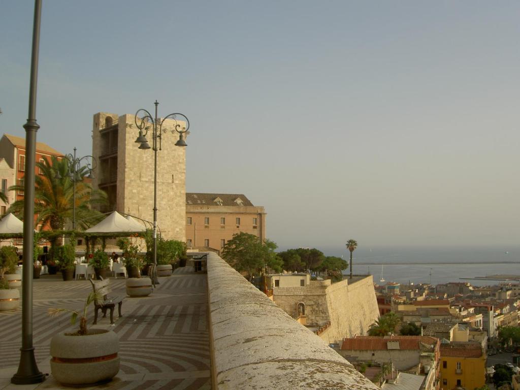 Bed and Breakfast L'Arco Cagliari Exterior foto
