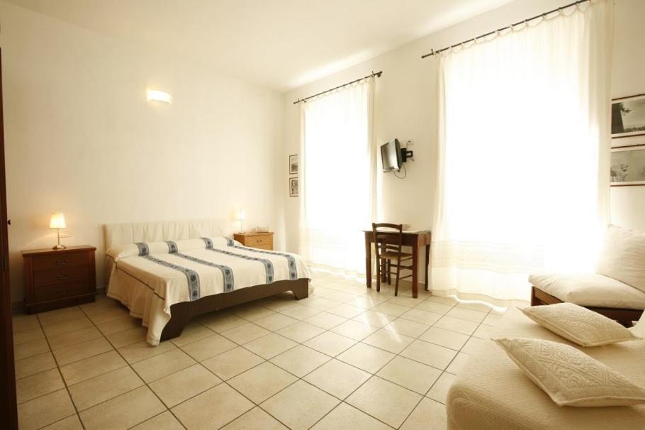 Bed and Breakfast L'Arco Cagliari Exterior foto